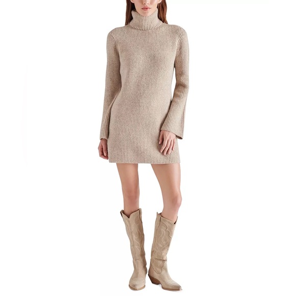 Steve Madden Sweater Dress - Picture 4 of 4